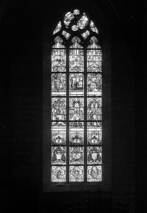 Verrière à personnages de la baie 14 : Vie de la Bienheureuse Françoise d'Amboise, église Saint-Armel (Ploërmel)