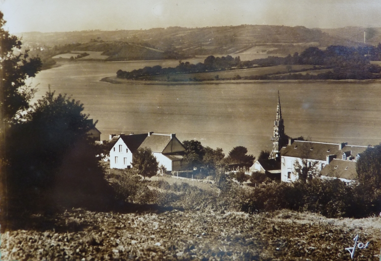 Le bourg de Trégarvan