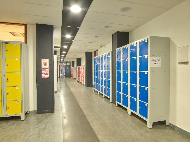 Lycée Polyvalent La-Fontaine-des-Eaux, 48, promenade de la Fontaine des Eaux (Dinan)