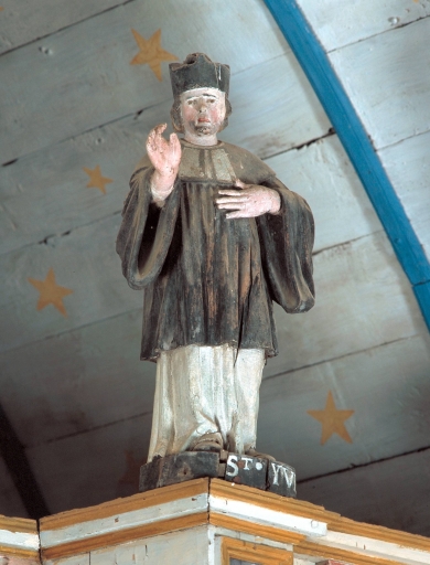 Statuette : saint Yves