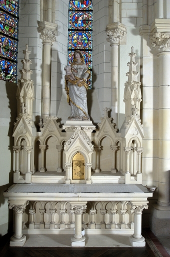 Autel secondaire de la Vierge : autel, tabernacle, gradins d'autel, retable, degrés d'autel