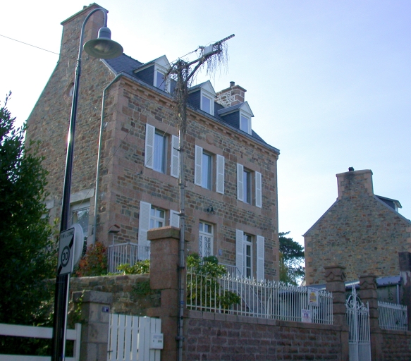 Maison, 13 rue du Maréchal Foch (Perros-Guirec)