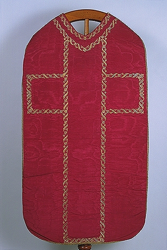 Ornement réversible : chasuble, manipule, étole, voile de calice