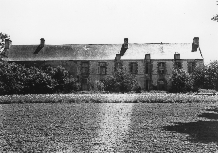 Manoir, puis château de Kercadio (Erdeven)