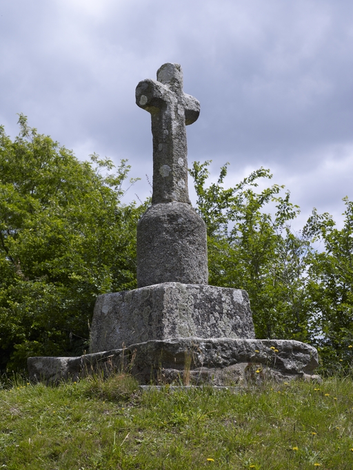 Croix monumentale (Loch)