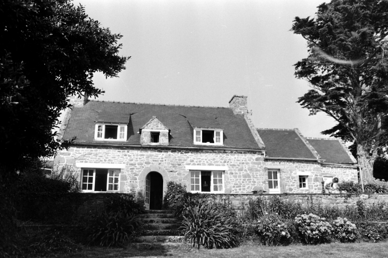 Les manoirs, presbytères, maisons et fermes sur la commune de Bréhat