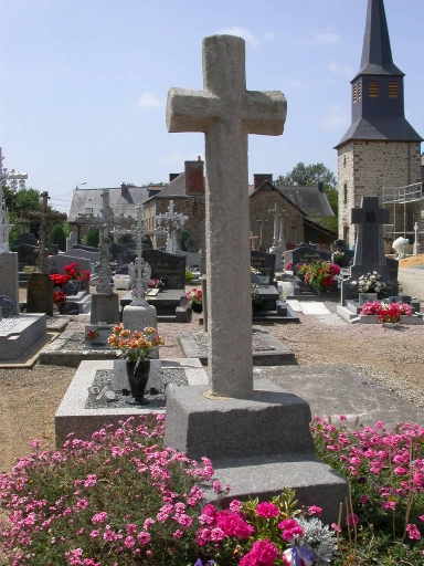 Croix de cimetière (Saint-Symphorien)