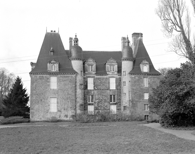 Château, 1-3 Chemin de Ronde (La Chapelle-Chaussée)