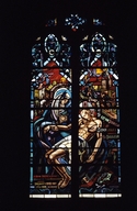 Ex-voto verrière figurée : Vierge de pitié dite Notre-Dame de pitié, église paroissiale Saint-Pierre, Saint-Paul (Guidel)