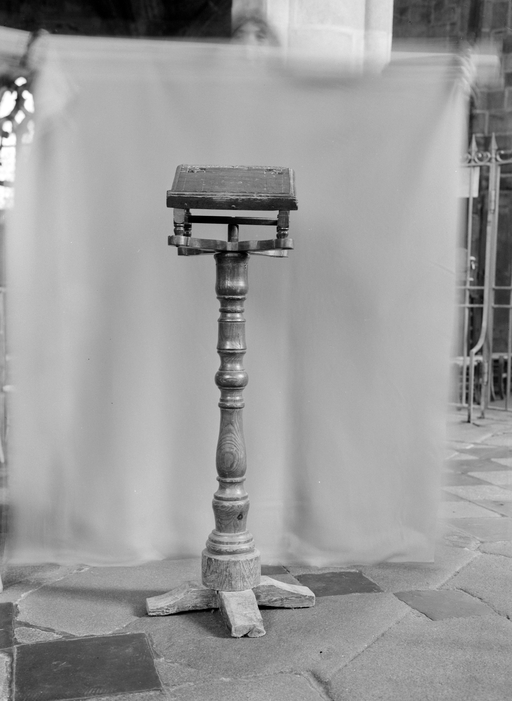 Lutrin, église paroissiale Saint-Ronan (Locronan)
