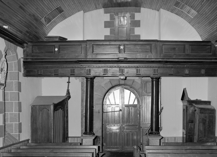 Tribune, église paroissiale Sainte-Marie-Madeleine (Meucon)