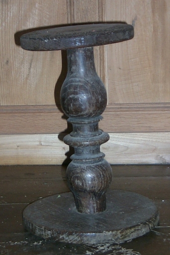 Paire 1 de tabourets d'église