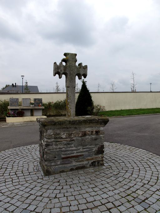Croix de cimetière (Ruffiac)