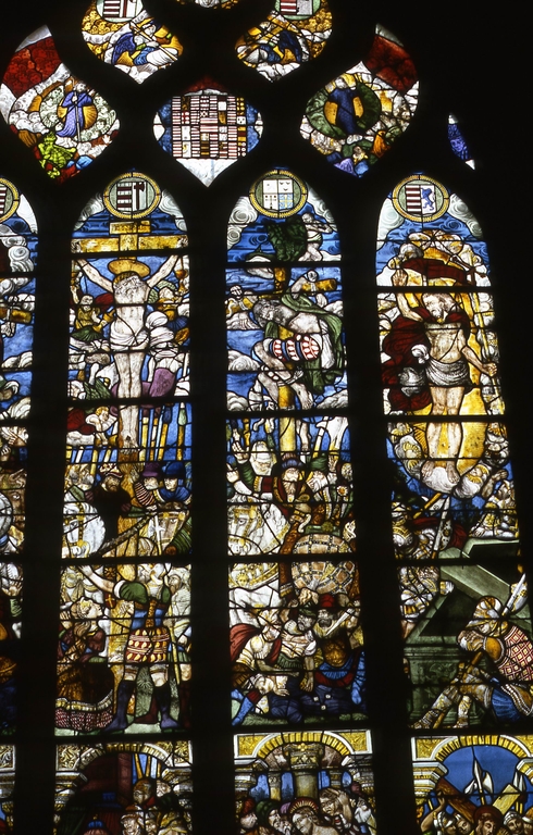 Verrière (maîtresse-vitre) : Passion, Résurrection, Jugement dernier, église Paroissiale Saint Hernin (Locarn)