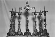 Croix d'autel, chandelier (6), église paroissiale Saint-Martin (Bain-de-Bretagne)