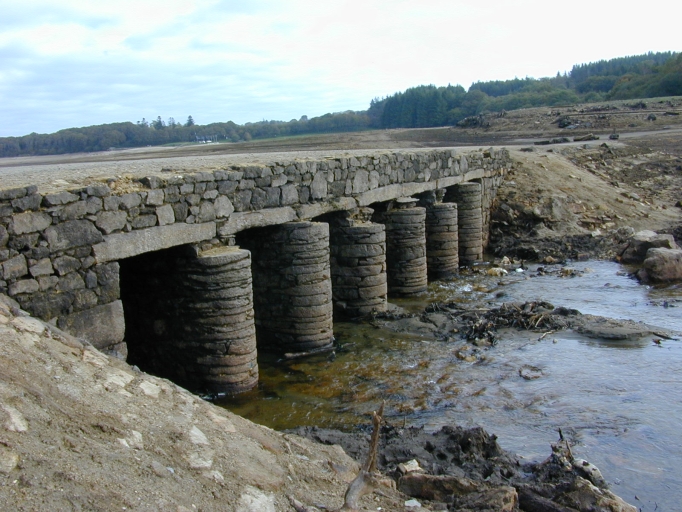 Pont englouti, le Drennec (Sizun)