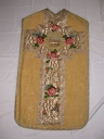 Ornement doré 1 : chasuble