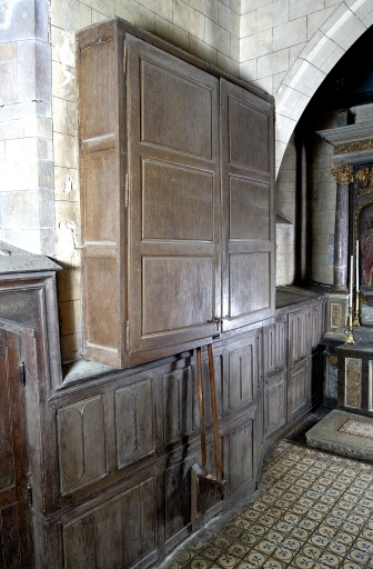 Armoire à bannières