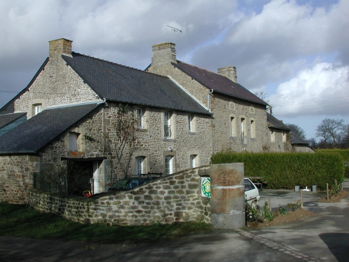Ferme, actuellement maison, la Guermonnais (Saint-Pierre-de-Plesguen fusionnée en Mesnil-Roc'h en 2019)