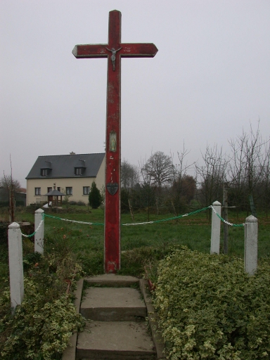 Croix de chemin, la Rousselière (Drouges)