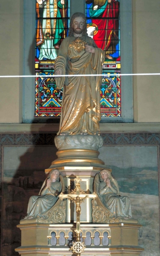 Statue sur socle : Sacré Coeur