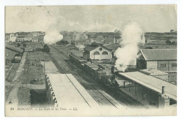 Gare ferroviaire et halle à marchandises, rue Roparz Morvan (Roscoff)