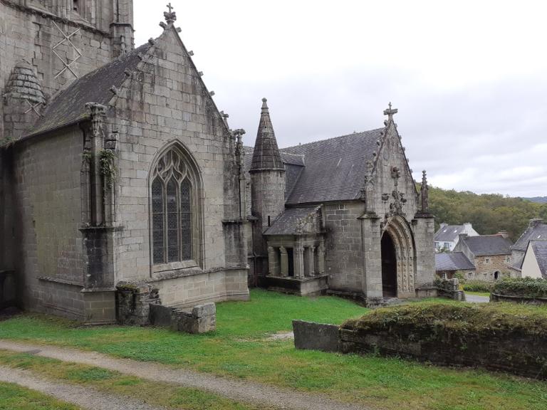 Enclos et chapelle Saint-Herbot (Plonévez-du-Faou)