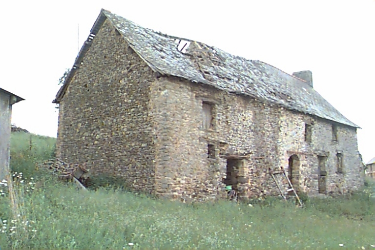 Ferme, le Rocher Musset (Livré-sur-Changeon)