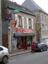Les magasins de commerce et hôtels de voyageurs sur la commune de Le Pertre