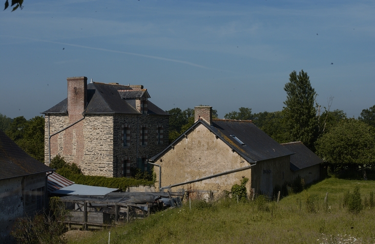 Presbytère, actuellement maison, 10 rue de la Mairie (Saint-Aubin-du-Pavail fusionnée en Châteaugiron en 2017)