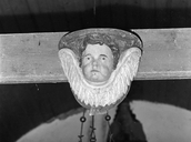 Bas-relief (ancien socle de statue) (2), chapelle Saint-Adrien (Pleumeur-Gautier)