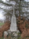 Croix de chemin de la famille Ris-Monnier, la Gaudinais (Bonnemain)
