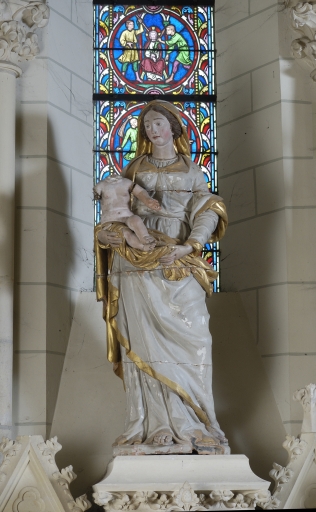 Statue : Vierge à l'Enfant