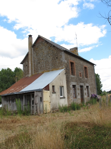 Maison, la Rigaudière (Coglès fusionnée en Les Portes du Coglais en 2017)