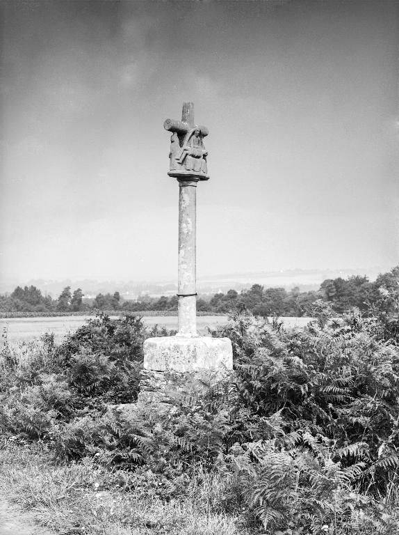 Croix de chemin, dite Croix Don Jan, l'Hôpital-Bézon (Ploërmel)