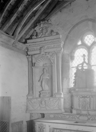 Retable latéral, église paroissiale Notre-Dame de l'Assomption (Cléden-Poher)