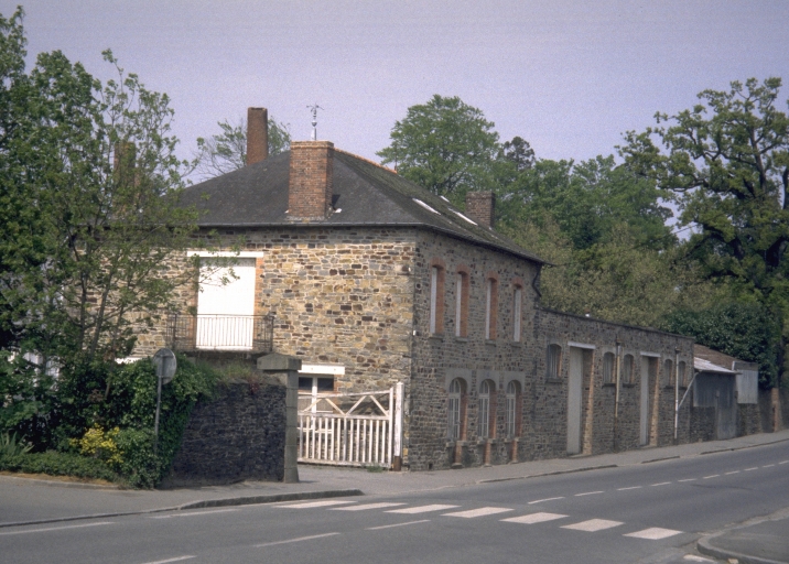 Scierie Boursin, puis usine de menuiserie Panaget, 18 boulevard des Rochers (Vitré)