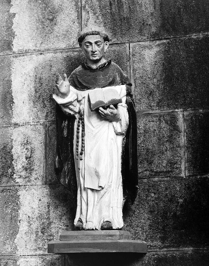 Statue (d'applique, statuette) : saint Dominique, chapelle Notre-Dame-du-Kreisker (Saint-Pol-de-Léon)