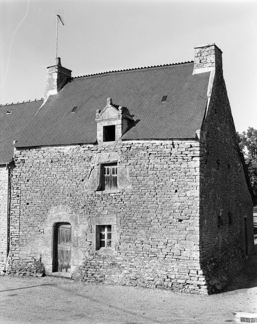 Les maisons sur le canton de Josselin