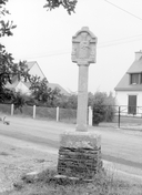 Les croix monumentales sur la commune de Montertelot