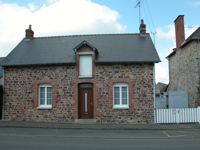 Maison, 25 avenue Pinault (Pacé)