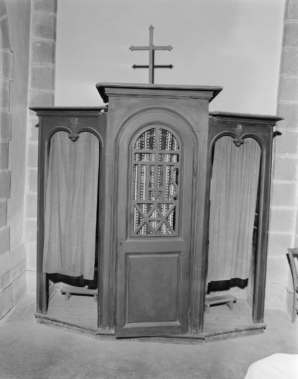 Confessionnal, église paroissiale Saint-Patern (Séné)