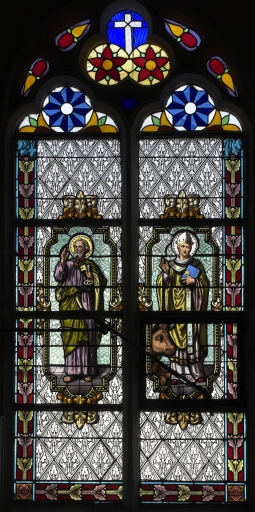 Ensemble de 2 verrières à personnages : Saint Pierre ; Saint Cornély ; Sainte Hélène ; Saint Mathurin