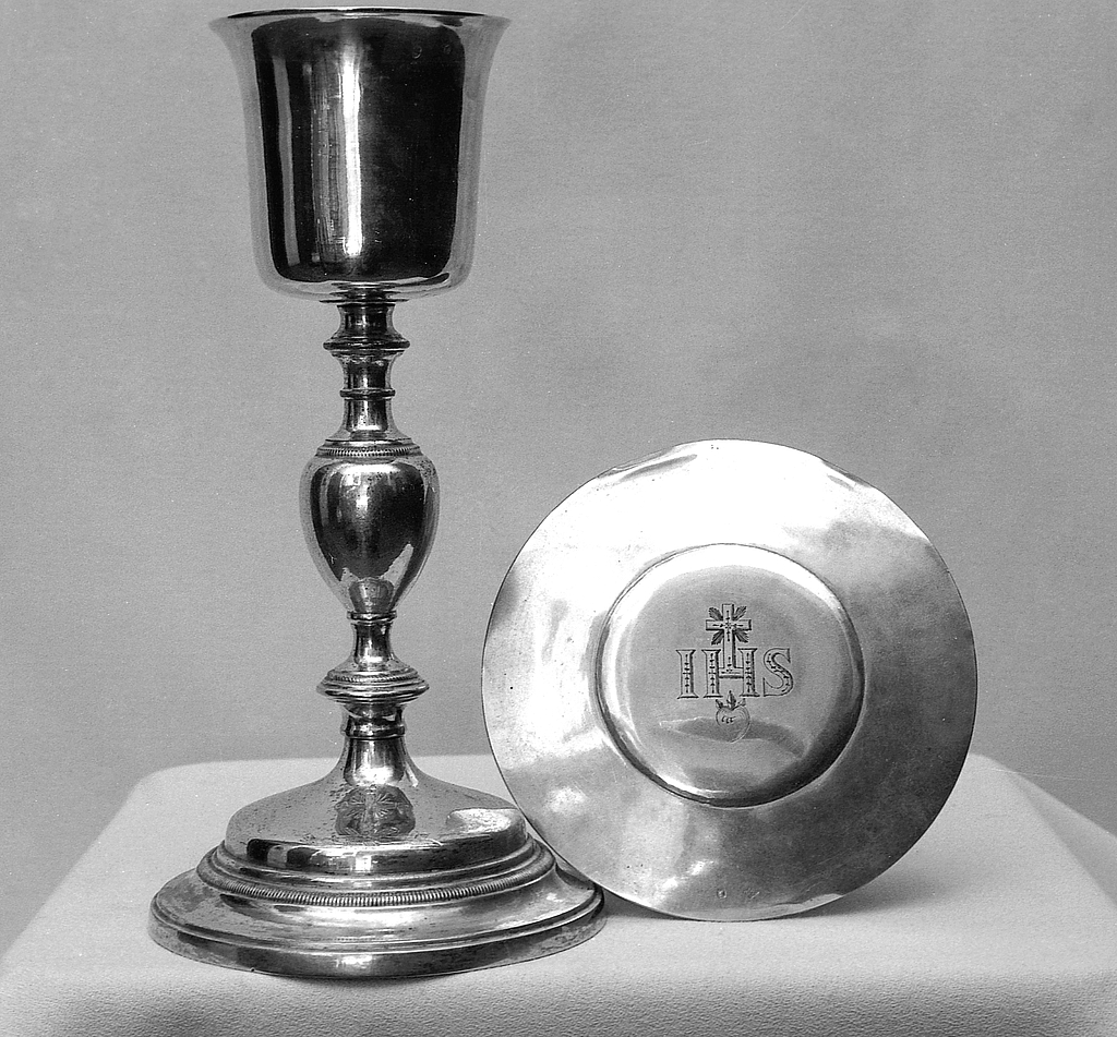 Calice, patène (6), église paroissiale Saint-Sixte (Limerzel)