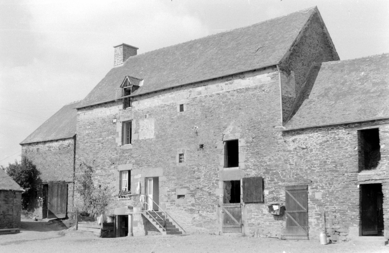 Ferme, actuellement maison, la Glérois (Pleugueneuc)