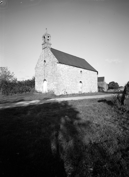 Chapelle Sainte-Hélène et Sainte-Ursule, La Villeneuve Runello (Plouray)