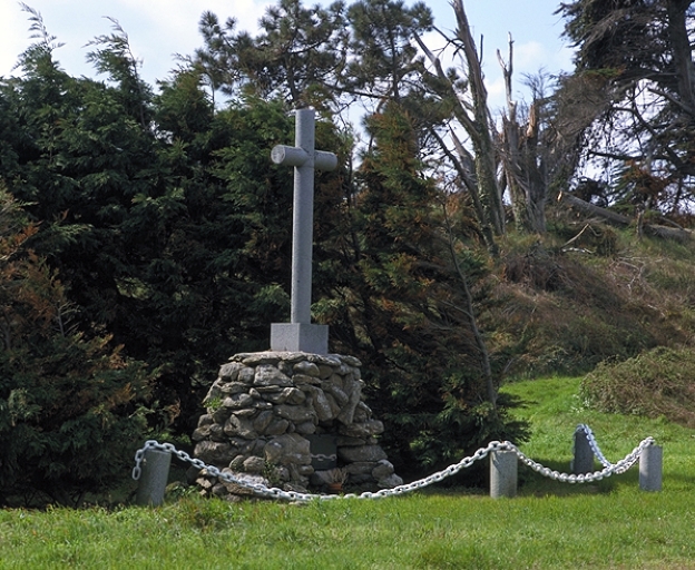 Croix de chemin de Saint-Coulomb, Anse Duguesclin (Saint-Coulomb)
