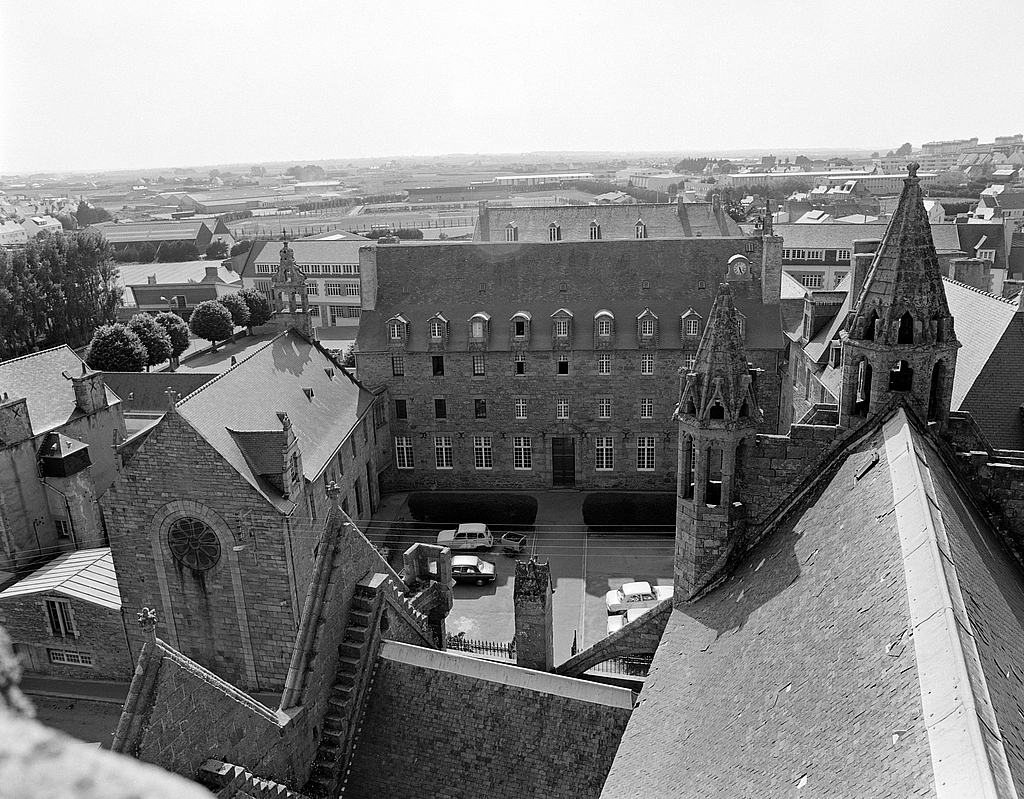 Séminaire d'Ursulines dit Collège de Léon, 2 rue Cadiou (Saint-Pol-de-Léon)