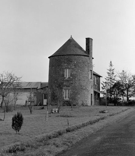 Moulin, rue du Moulin à Vent (Saint-Rémy-du-Plain)