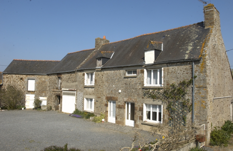 1ère ferme, la Plisonnière (Saint-Guinoux)